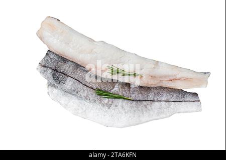 Rohe Fischfilets auf Grill mit Rosmarin und Kräutern. Isolierter, weißer Hintergrund Stockfoto