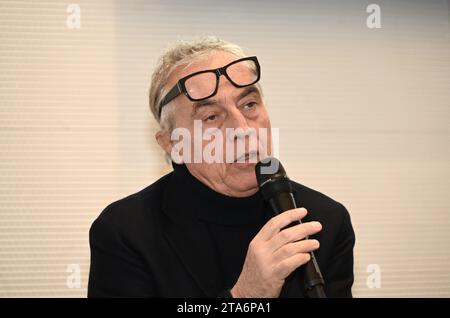 Turin, . November 2023. Mailand, Italien TRIENNALE MILANO Präsentation der Saison 2024 mit Institutionen der Triennale Milano auf dem Foto: Stefano Boeri Präsident der Triennale Milano Credit: Independent Photo Agency/Alamy Live News Stockfoto