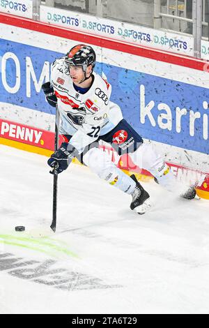 Eishockey DEL - Düsseldorfer EG vs ERC Ingolstadt am 26.11.2023 im PSD Bank Dome in Düsseldorf Ingolstadts Mathew Bodie ( Nr.22) Foto: Osnapix Stockfoto