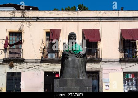 Mexiko-Stadt, CDMX, Mexiko, Monumento a Sor Juana Inés de la Cruz (Denkmal der Kaiserin Juana Inés de la Cruz), nur Editorial. Stockfoto