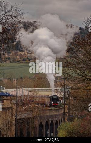 34046 'Braunton' - Bath Christmas Market, 1Z46 London Victoria - Bath Spa @ Sydney Gardens am 28. November 2023. Stockfoto