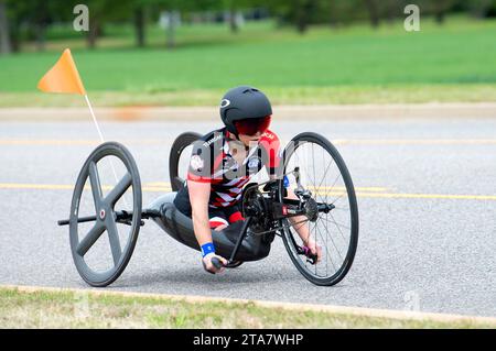 Die Paracyclistin Oksana Masters trainiert für das Zeitfahren vor den US Paracycling Open in Huntsville, Alabama Stockfoto