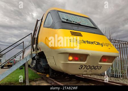 Advanced Passenger Train 370003 im Crewe Heritage Centre im Jahr 2015. Stockfoto