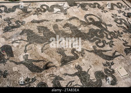 Teil der römischen Ruinen des Hafens in Ostia, Mosaiken. Italien Stockfoto