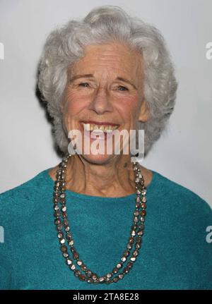 **DATEIFOTO** Frances Sternhagen ist verstorben. Frances Sternhagen bei der jährlichen Gala der New York Stage & Film im Capitale.New York, NY, USA. Oktober 2008. Copyright: XPHOTOlinkx/xMediaPunchx Credit: Imago/Alamy Live News Stockfoto