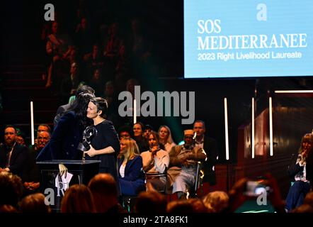 Stockholm, Schweden. November 2023. Abu Sa'da von SOS MEDITERRANEE erhält den Preis „für seine lebensrettenden humanitären Such- und Rettungseinsätze im Mittelmeer“ bei der Verleihung des Right Livelihood Award 2023 im Cirkus, Stockholm, Schweden 29. November 2023.Foto: Magnus Lejhall/TT/kod 10658 Credit: TT News Agency/Alamy Live News Stockfoto