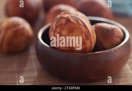 Beliebte Dansih-Pfannkuchenbällchen oder Aebleskiver Stockfoto