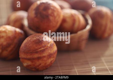 Beliebte Dansih-Pfannkuchenbällchen oder Aebleskiver Stockfoto