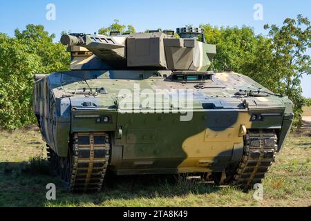 Ungarische Lynx Infanterie Kampffahrzeug (IFV) mit 30 mm Maschinengewehr Stockfoto