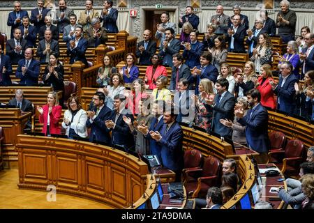 Lissabon, 11/29/2023 - Plenum der Versammlung der Republik - Abstimmung über den endgültigen Staatshaushalt 2024. Abstimmungen und genehmigtes Budget. Stockfoto