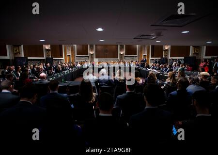 Washington, Vereinigte Staaten Von Amerika. November 2023. Mike Rogers (Republikaner von Alabama), Vorsitzender des United States House Committee on Armed Services, führt am Mittwoch, 29. November 2023, im Dirksen Senate Office Building in Washington, DC, eine Sitzung des Joint Conference Committee of Conferees zum National Defense Authorization Act for Fiscal Year 2024. Credit: Rod Lamkey/CNP/SIPA USA Credit: SIPA USA/Alamy Live News Stockfoto