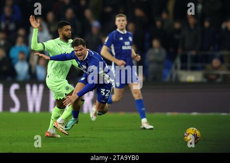 Cardiff, Großbritannien. November 2023. Ollie Tanner von Cardiff City (32) in Aktion. EFL Skybet Championship Match, Cardiff City gegen West Bromwich Albion im Cardiff City Stadium am Dienstag, den 28. November 2023. Dieses Bild darf nur für redaktionelle Zwecke verwendet werden. Nur redaktionelle Verwendung, Bild von Andrew Orchard/Andrew Orchard Sportfotografie/Alamy Live News Credit: Andrew Orchard Sportfotografie/Alamy Live News Stockfoto