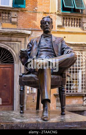 Statue von Giacomo Puccini, Lucca, Toskana, Italien Stockfoto