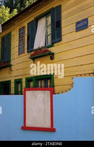 Farbenfrohe Häuser in La Boca. Buenos Aires. Argentinien Stockfoto