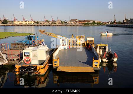 Der Blick auf den Fluss Riachuelo vom Fluss La Boca. Buenos Aires. Argentinien Stockfoto
