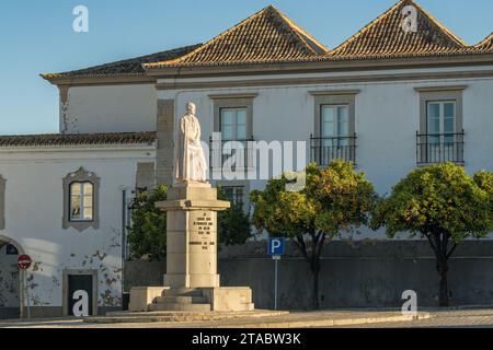 Bischof Francisco Gomes de Avelar Monument in Faro Stockfoto