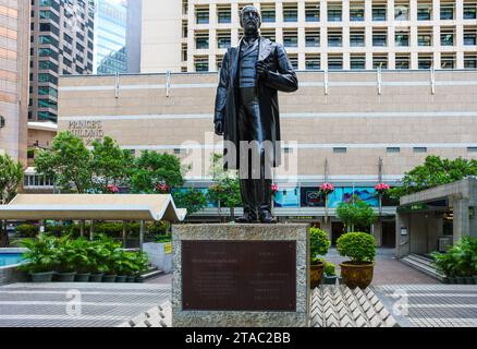 Central, Hongkong - 21. Juli 2009: Statue von Sir Thomas Jackson, 1. Baronet, am Statue Square. Skulptur eines frühen Chief Managers der HSBC. Stockfoto