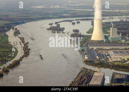 Luftbild, logport VI Sechs Industriegebiet Logistikdienste, STEAG Kraftwerk Walsum mit rauchendem Kühlturm am Fluss Rhein mit Hochwasser, Binnenschifffahrt, umgeben von herbstlichen Laubbäumen, Alt-Walsum, Duisburg, Ruhrgebiet, Nordrhein-Westfalen, Deutschland ACHTUNGxMINDESTHONORARx60xEURO *** Luftansicht, Logport VI Sechs Industriegebiet Logistikdienstleistungen, STEAG Kraftwerk Walsum mit Rauchkühlturm am Rhein mit Hochwasser, Binnenschifffahrt, umgeben von herbstlichen Laubbäumen, Alt Walsum, Duisburg, Ruhrgebiet, Nordrhein-Westfalen, Deutschland ATTENTIONxMINDESTHONORARx6 Stockfoto