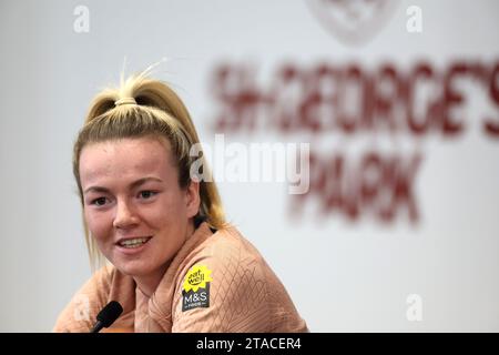 Englands Lauren Hanf während einer Pressekonferenz in St. George's Park, Burton upon Trent. Bilddatum: Donnerstag, 30. November 2023. Stockfoto