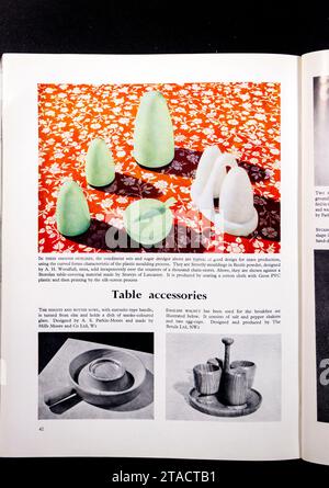 Vintage-Kunststoff-Gewürze Set Werbung von 1951 Guide für das Festival von großbritannien in london uk 1950s Stockfoto
