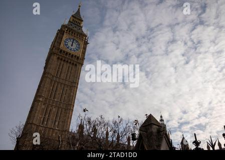 Elizabeth Tower und die Uhr mit Big Ben, Westminster, London Stockfoto