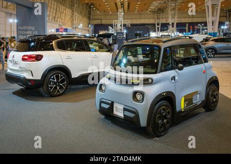 Citroen My Ami Electric und Citroen C5 Aircross Hybridfahrzeuge auf der ECAR Show – Hybrid and Electric Motor Show Stockfoto