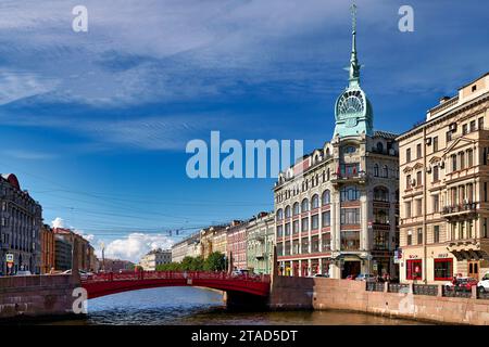 St. Petersburg, Russland. Historische Gebäude entlang Moyka River Stockfoto