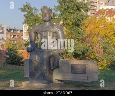 Krusevac, Serbien - 12. Oktober 2023: Gedenkstätte für den Gründer des Stadtprinzen Lazar Hrebeljanovic im Stadtpark. Stockfoto