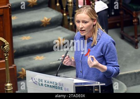 Brüssel, Belgien November 2023 30. Vooruit's Melissa Depraetere, die während einer Plenartagung des Plenums über den belgischen EU-Ratsvorsitz im Bundesparlament in Brüssel am Donnerstag, den 30. November 2023, dargestellt wurde. BELGA PHOTO ERIC LALMAND Credit: Belga News Agency/Alamy Live News Stockfoto