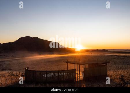 Wüstenhügel Zeltlager, Namib-Wüste, Namibia Stockfoto