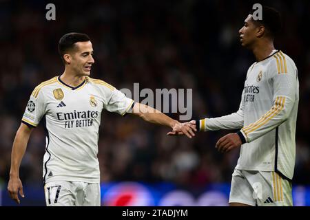 Mailand, Italien. 29. November 2023. Lucas Vazquez von Real Madrid CF und Jude Bellingham von Real Madrid CF sind während des Fußballspiels der Serie A zwischen Real Madrid CF und SSC Napoli zu sehen. Quelle: Nicolò Campo/Alamy Live News Stockfoto