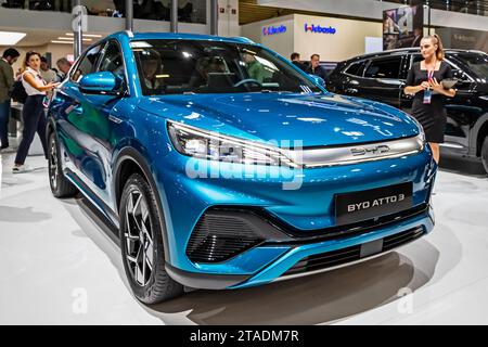 BYD ATTO 3 Elektroauto auf der IAA Mobility 2023 in München, Deutschland - 4. September 2023. Stockfoto