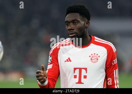 München, Deutschland. November 2023. MÜNCHEN, Deutschland 29. 19. November 2023; 19. Alphonso DAVIES, während des Fußball Champions League-Spiels zwischen FC Bayern und FC KOPENHAGEN in München am Mittwoch, 29. November, in der Allianz Arena. - Das Bild ist für die Presse bestimmt; Foto von Arthur THILL/ATP Images (THILL Arthur/ATP/SPP) Credit: SPP Sport Press Photo. /Alamy Live News Stockfoto