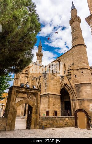 Die ehemalige St. Die Kathedrale von Sophia, heute die Selimiye-Moschee in Nikosia, Nordzypern Stockfoto