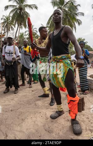 Senegal, Casamance, Cap Kirring, Zeremonie vor dem traditionellen Ringen der Diola-ethnischen Gruppe, Stockfoto