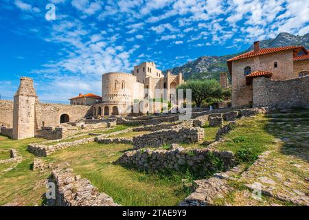 Albanien, Provinz Durres, Kruje, Skanderbeg National Museum in den Mauern der Burg aus dem 5. Jahrhundert Stockfoto