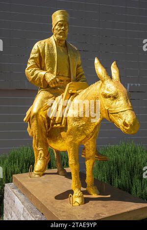 Albanien, Provinz Durres, Kruje, Statue eines Bektashi-Derwischs Stockfoto