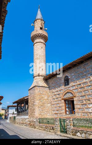 Albanien, Elbasan, in der mittelalterlichen Zitadelle, die Königsmoschee oder Sultan Bayezid Moschee, erbaut im 15. Jahrhundert, eine der ältesten aktiven Moscheen Albaniens Stockfoto