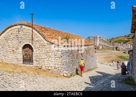 Albanien, Berat, historisches Zentrum, das zum UNESCO-Weltkulturerbe gehört, die Zitadelle, die teilweise im 13. Jahrhundert erbaut wurde Stockfoto