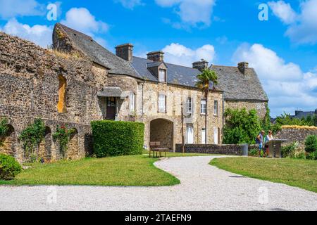 Frankreich, Manche, Cotentin, Bricquebec, Überreste der mittelalterlichen Burg, des Innenhof und der befestigten Anlage Stockfoto