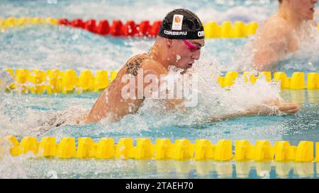 ROTTERDAM - Caspar Corbeau am ersten Tag der Rotterdam Qualifikation trifft Schwimmen im Rotterdam Swimming Center. ANP IRIS VAN DEN BROEK Stockfoto