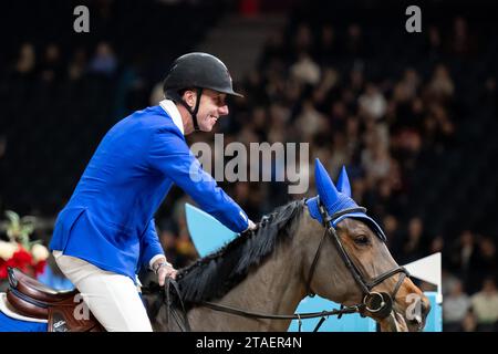 Solna, Stockholm, Schweden. November 2023 30. NED Jur Vrieling mit dem Pferd Lhynara während der Swedish International Horse Show Int. Begrüßungswettbewerb in der Friends Arena am 30. November in Solna (Foto: © Johan Dali/ZUMA Press Wire) NUR REDAKTIONELLE VERWENDUNG! Nicht für kommerzielle ZWECKE! Stockfoto