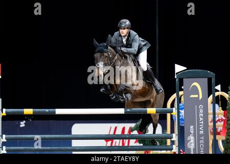 Solna, Stockholm, Schweden. November 2023 30. BEL Nicola Philippaerts mit dem Pferd Klaartje während der Sweden International Horse Show Int. Begrüßungswettbewerb in der Friends Arena am 30. November in Stockholm (Foto: © Johan Dali/ZUMA Press Wire) NUR REDAKTIONELLE VERWENDUNG! Nicht für kommerzielle ZWECKE! Stockfoto