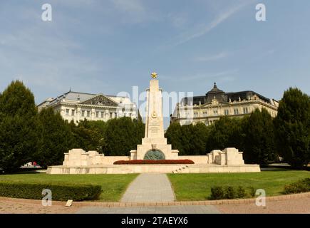 Budapest, Ungarn - 30. August 2018: Sowjetisches Kriegsdenkmal auf dem Freiheitsplatz in Budapest. Stockfoto