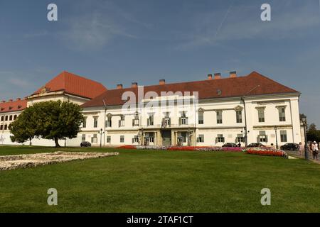 Budapest, Ungarn - 30. August 2018: Der Palast Sándor (Sandor-palota) ist der offizielle Wohnsitz des ungarischen Präsidenten und Sitz des Amtes o Stockfoto