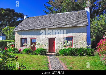 Historischen Riverland Cob Hütte, State Highway 1, Blenheim, Marlborough Region, Südinsel, Neuseeland Stockfoto