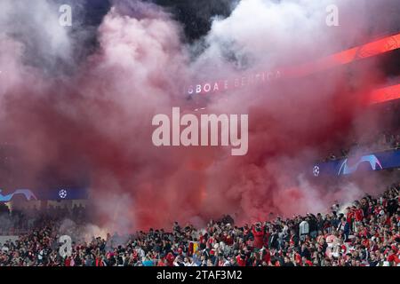 November 2023. Lissabon, Portugal. Benfica-Fans während des Spiels am 5. Spieltag der Gruppe D für die UEFA Champions League, Benfica vs Inter Mailand Credit: Alexandre de Sousa/Alamy Live News Stockfoto