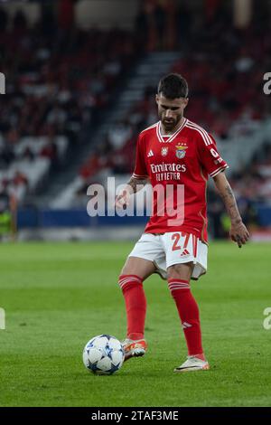 November 2023. Lissabon, Portugal. Benficas Stürmer aus Portugal Rafa Silva (27) im Spiel am 5. Spieltag der Gruppe D für die UEFA Champions League, Benfica gegen Inter Mailand Credit: Alexandre de Sousa/Alamy Live News Stockfoto