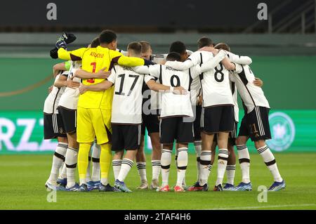 Paderborn, Deutschland. November 2023. firo: 17. November 2023, Fußball, Fußball: DFB-Nationalmannschaft, U21-Nationalspiel Männer, Männer, Europameisterschaft Qualifikation, Europameisterschaft Qualifikation, GER, Deutschland - Estland 4:1 Team, Team, Bezirk GER/dpa/Alamy Live News Stockfoto