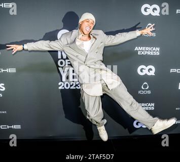 Berlin, Deutschland. November 2023 30. Kelvyn Colt, Rapperin, kommt am Tunnel-Veranstaltungsort für die 25. GQ Men of the Year Awards an. Quelle: Christoph Soeder/dpa/Alamy Live News Stockfoto